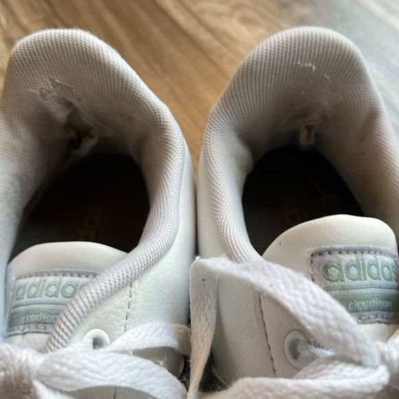 adidas Women’s Cloudfoam Grand Court Tennis Shoe Blue/Teal and White Size 9 - Picture 6 of 10